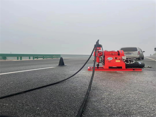 龙井马路路基路面开裂下沉注浆加固灌浆